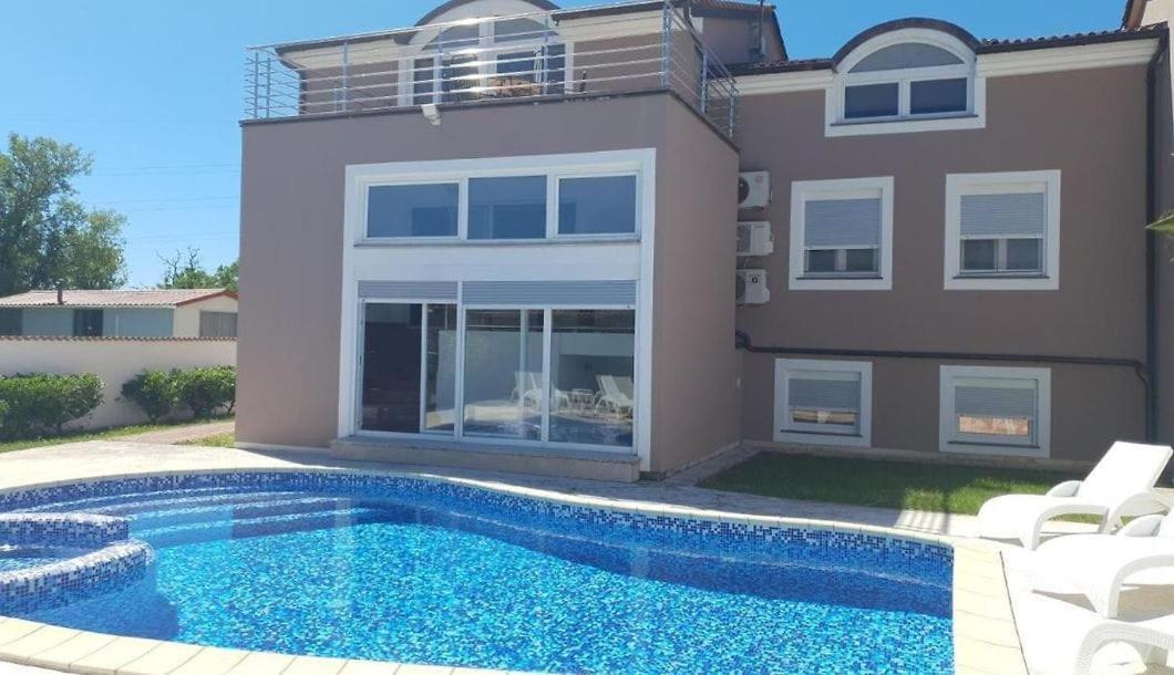 Villa Filip - Private Pool & Gym Pula Exterior foto